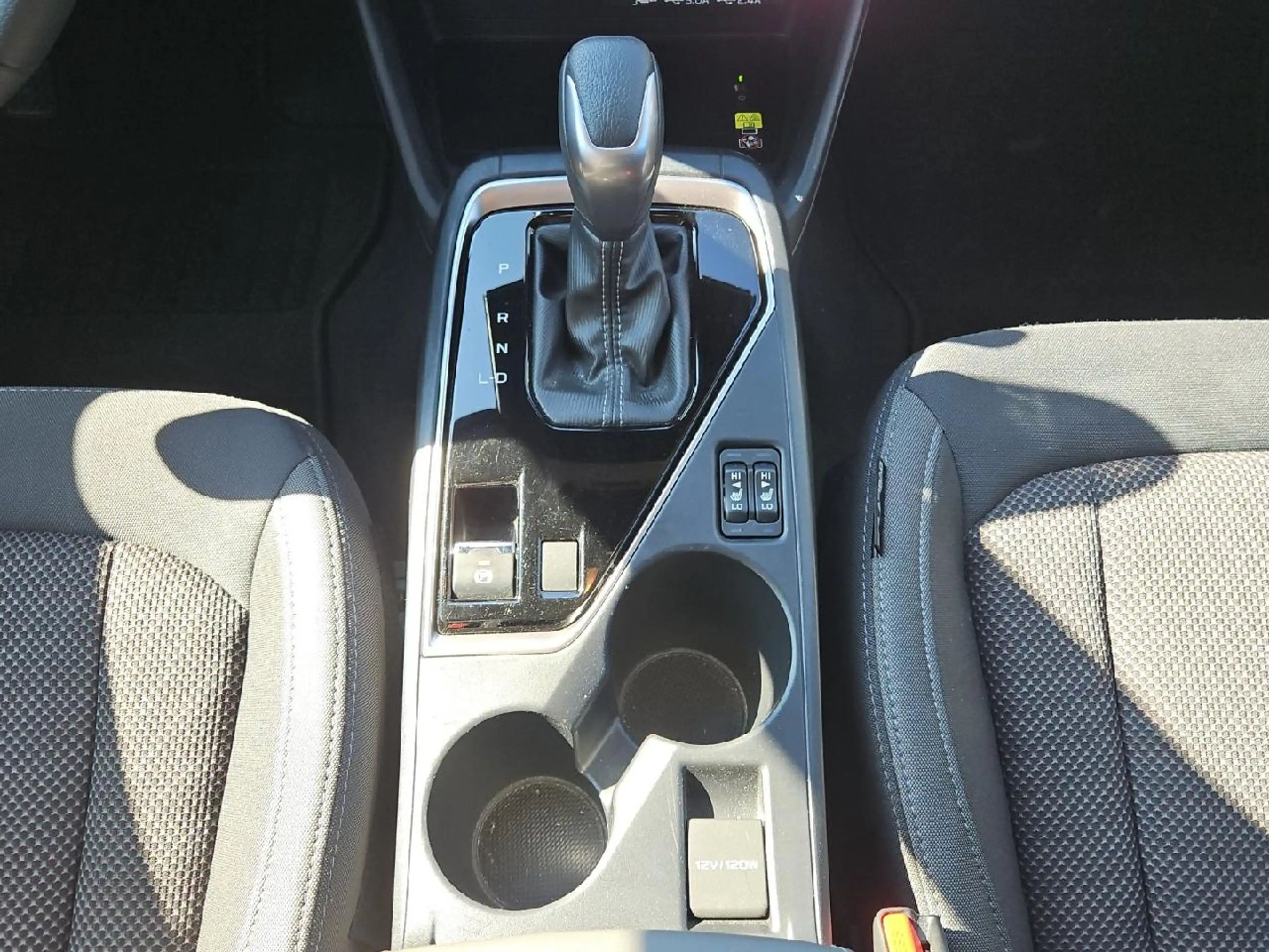 Subaru Impreza Trend — photo 15