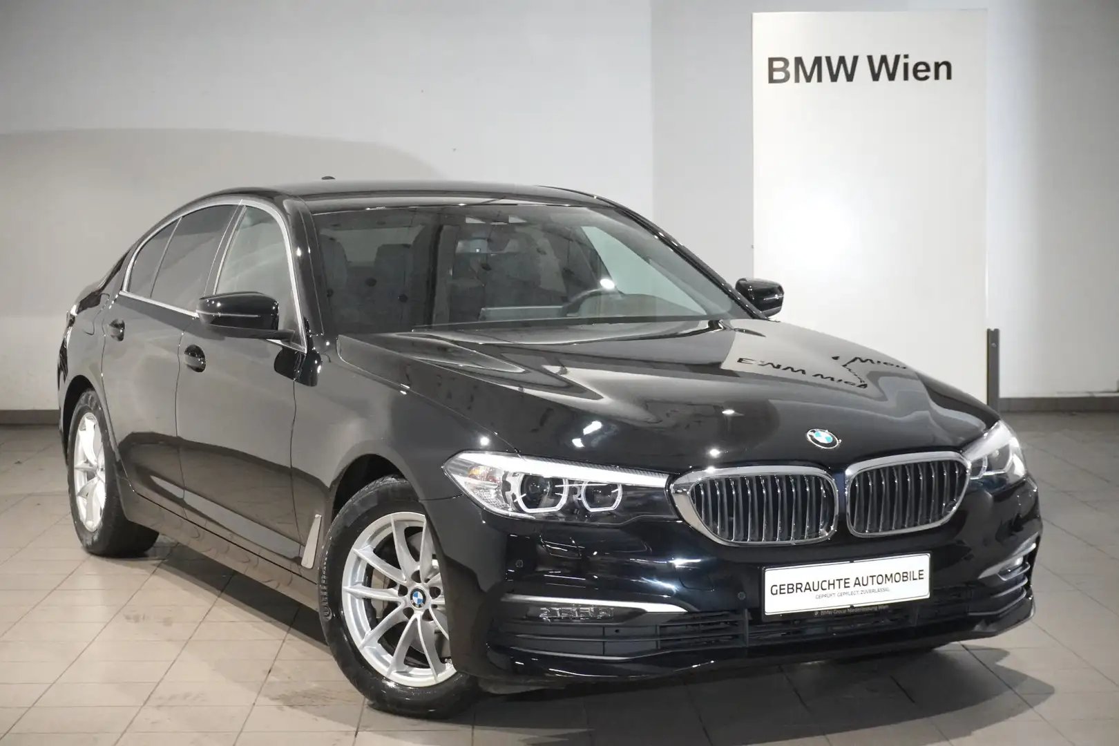 BMW 530 i xDrive Noir - 1