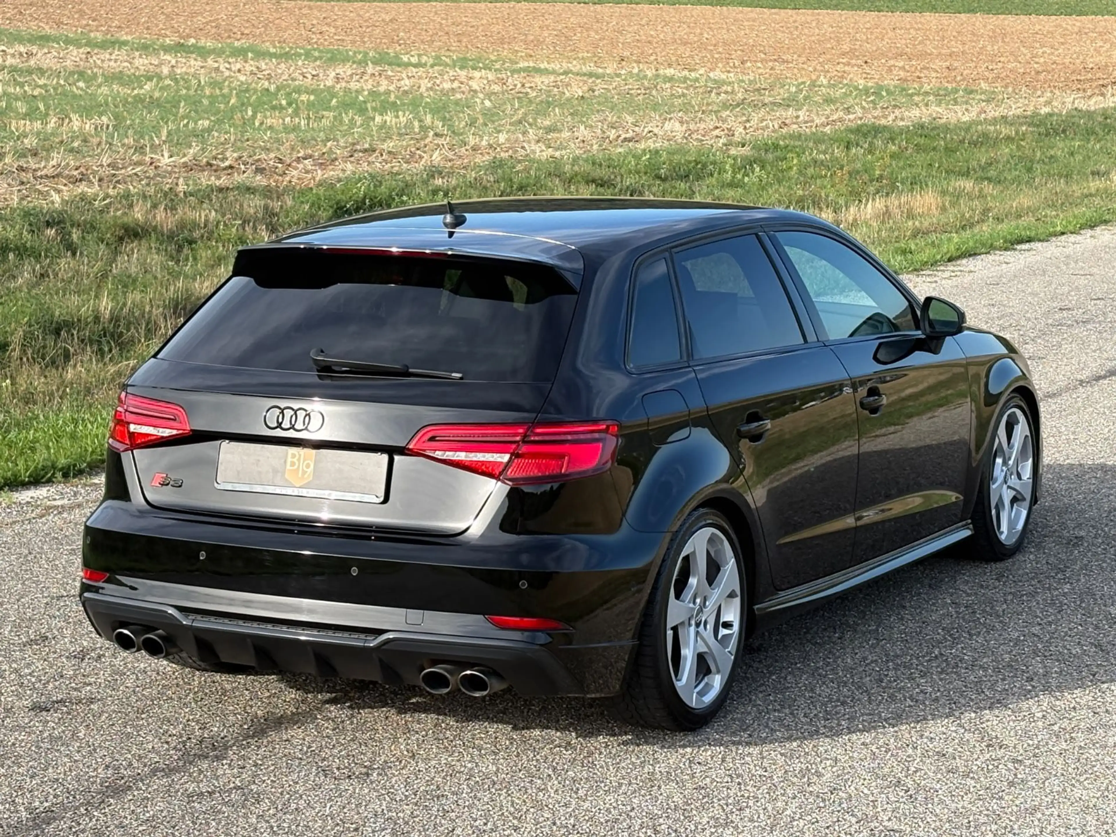 Audi S3 Sportback 2.0 TFSI quattro/B&O/Virt./2HD/CAM/ — photo 21
