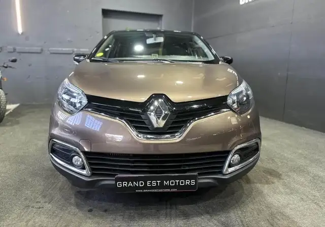 Renault Captur view 2