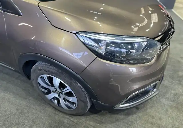 Renault Captur view 4