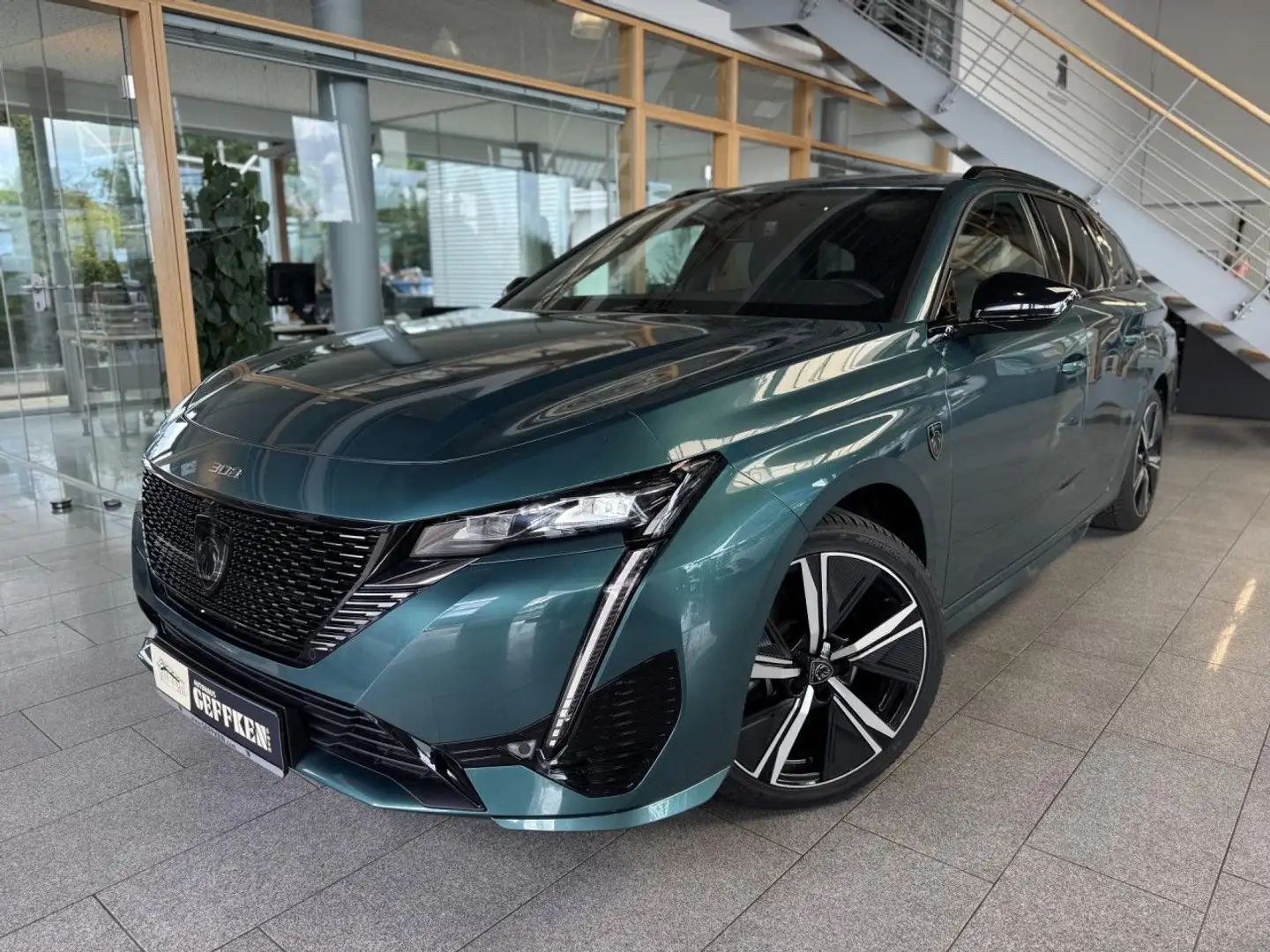 Peugeot 308 SW BlueHDi 130 GT, 360, ACC, Focal! Bluetooth Blauw - 1