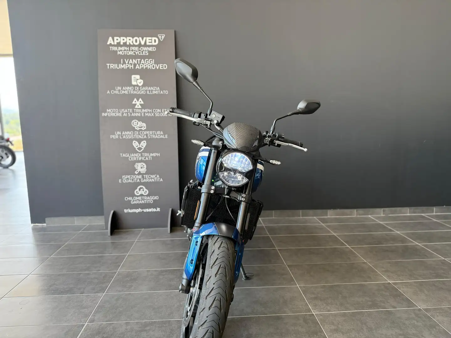 Triumph Trident 660 Bleu - 2