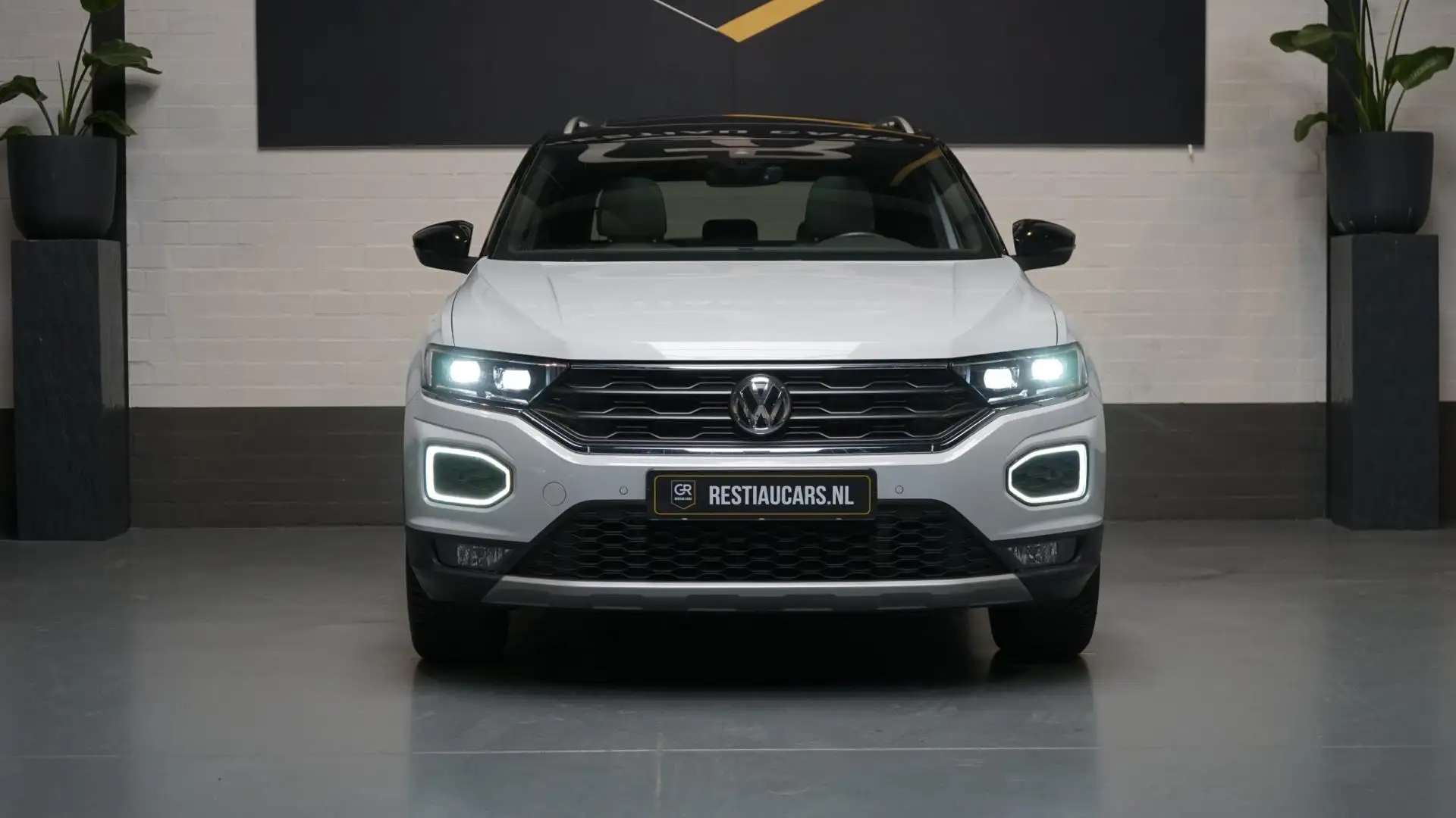 Volkswagen T-Roc 1.5 TSI Sport AUTOMAAT-ACC-BEATS-CAMERA-FULL LED-K Blanco - 2