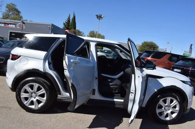 Land Rover Range Rover Evoque view 11