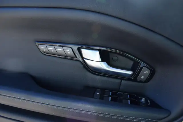 Land Rover Range Rover Evoque view 14