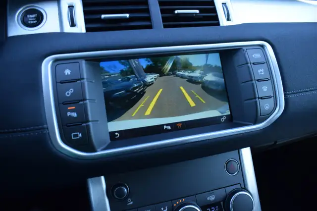 Land Rover Range Rover Evoque view 4