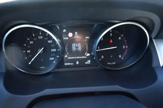 Land Rover Range Rover Evoque view 6