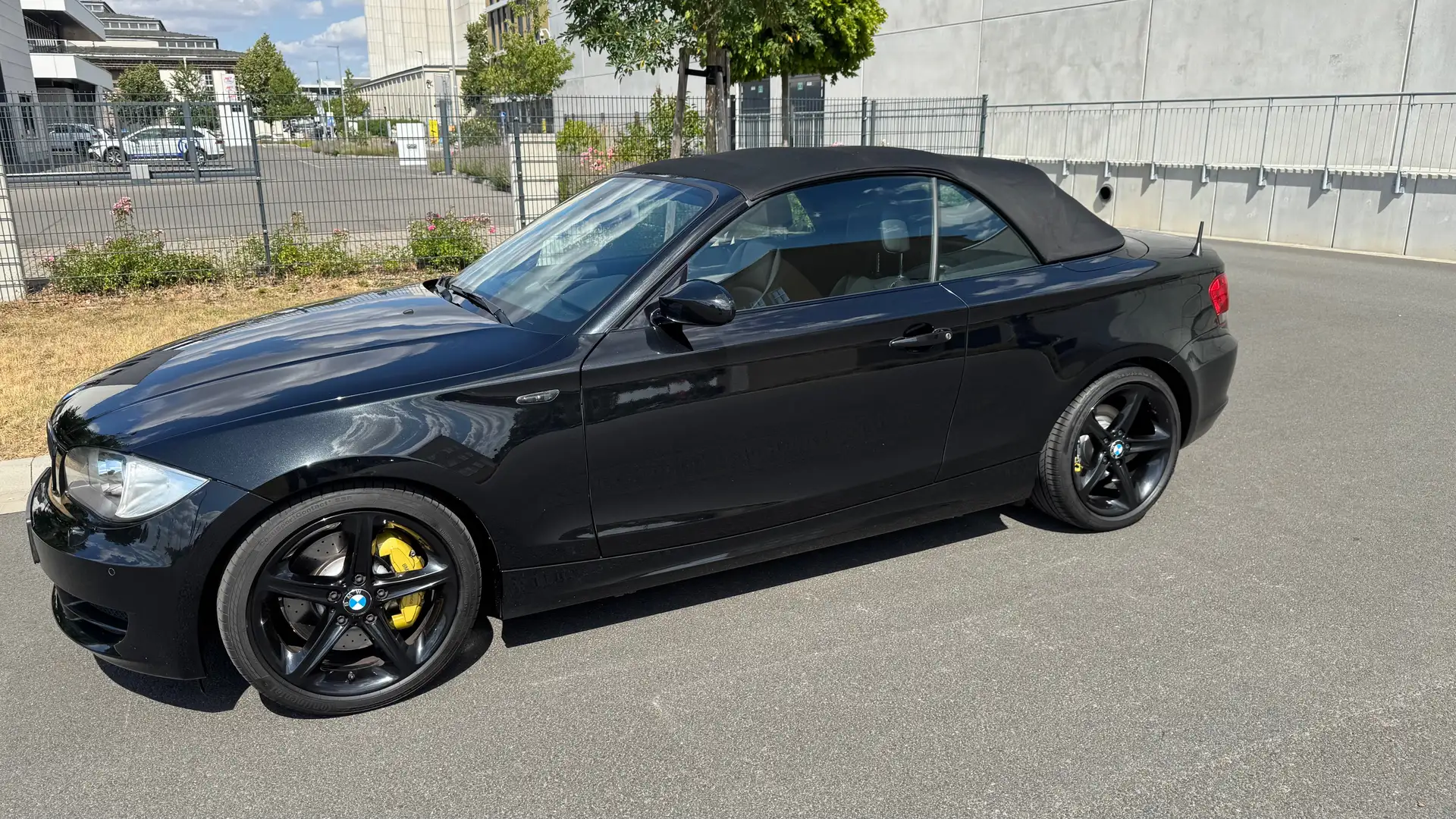 BMW 125 125i Cabrio Aut. Noir - 1