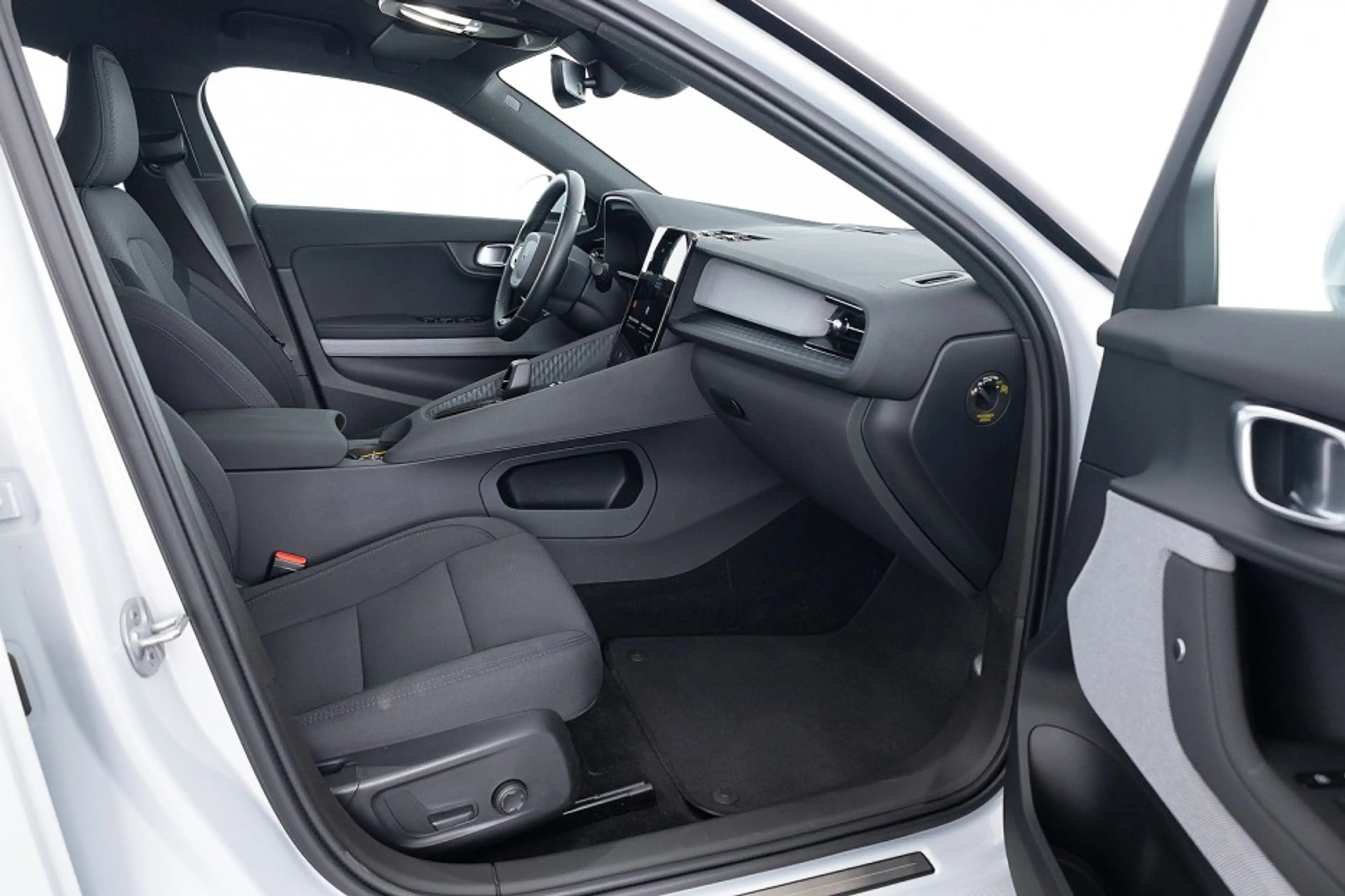 Polestar 2 Long Range Single Motor RWD *SOH 97%* — photo 7