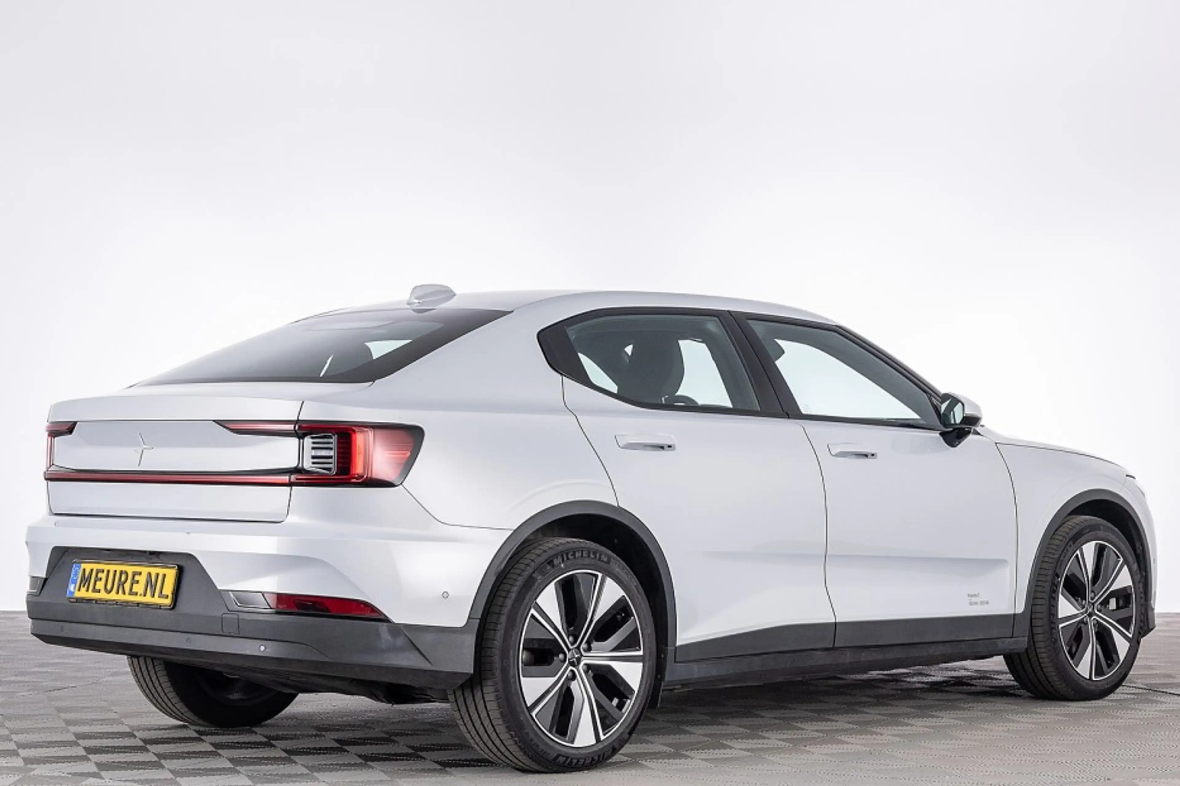 Polestar 2 Long Range Single Motor RWD *SOH 97%* — photo 27