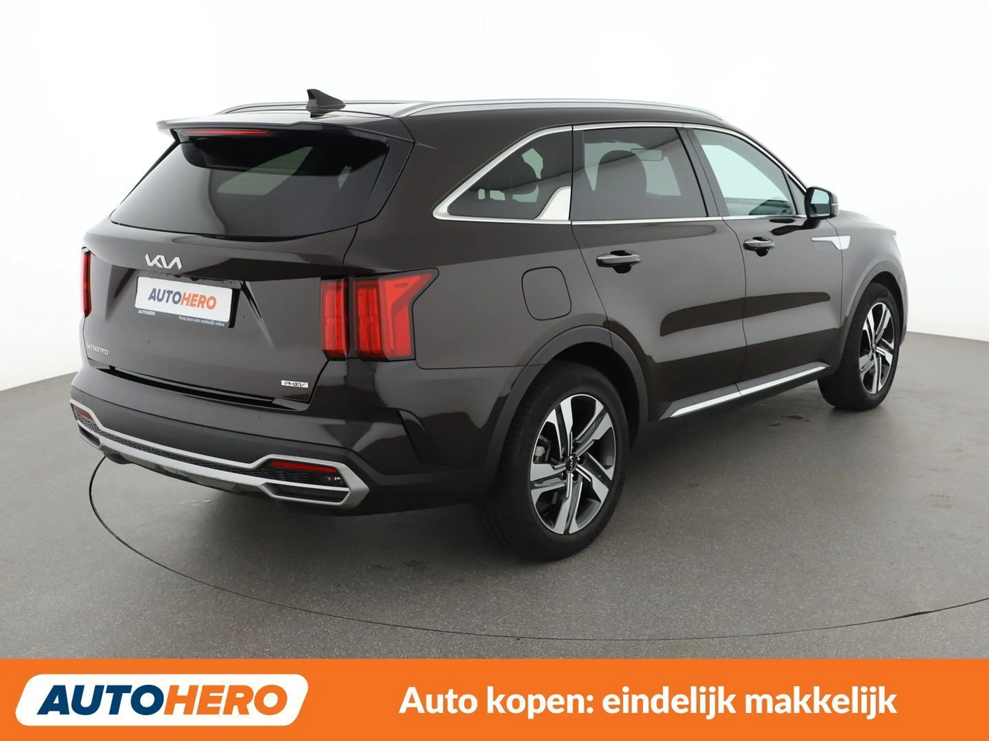Kia Sorento 1.6 Plug-in Hybrid Design 4x4 — photo 7