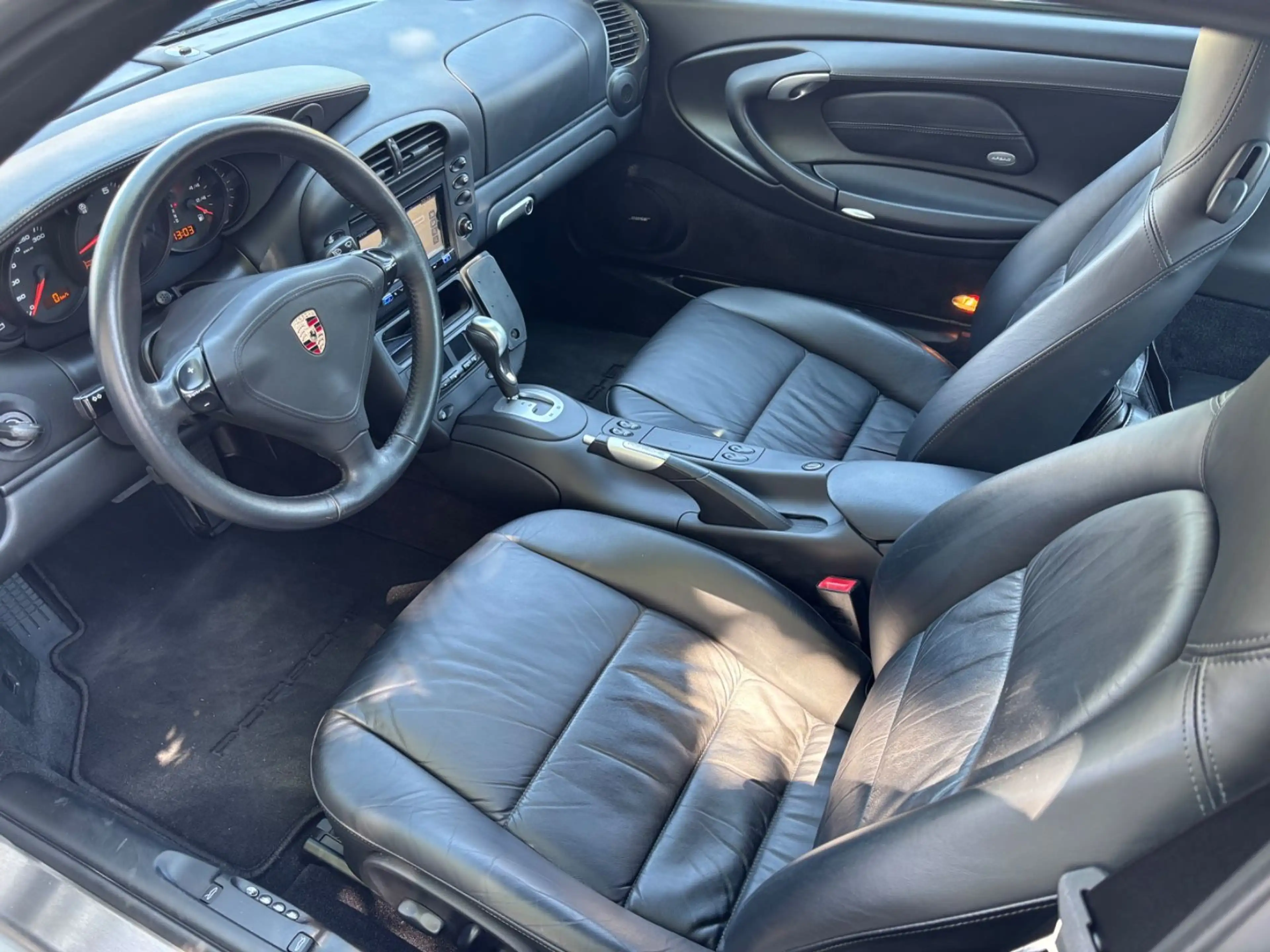Porsche 996 Turbo Einmaliger TOPZUSTAND 39900km — photo 11