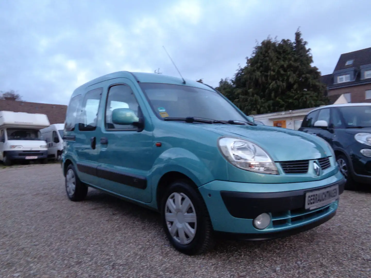 Renault Kangoo Privilege Grün - 2