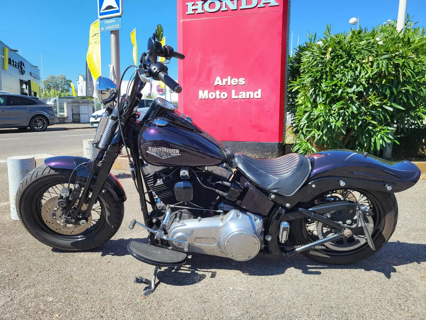 Harley-Davidson Softail Mauve - 1