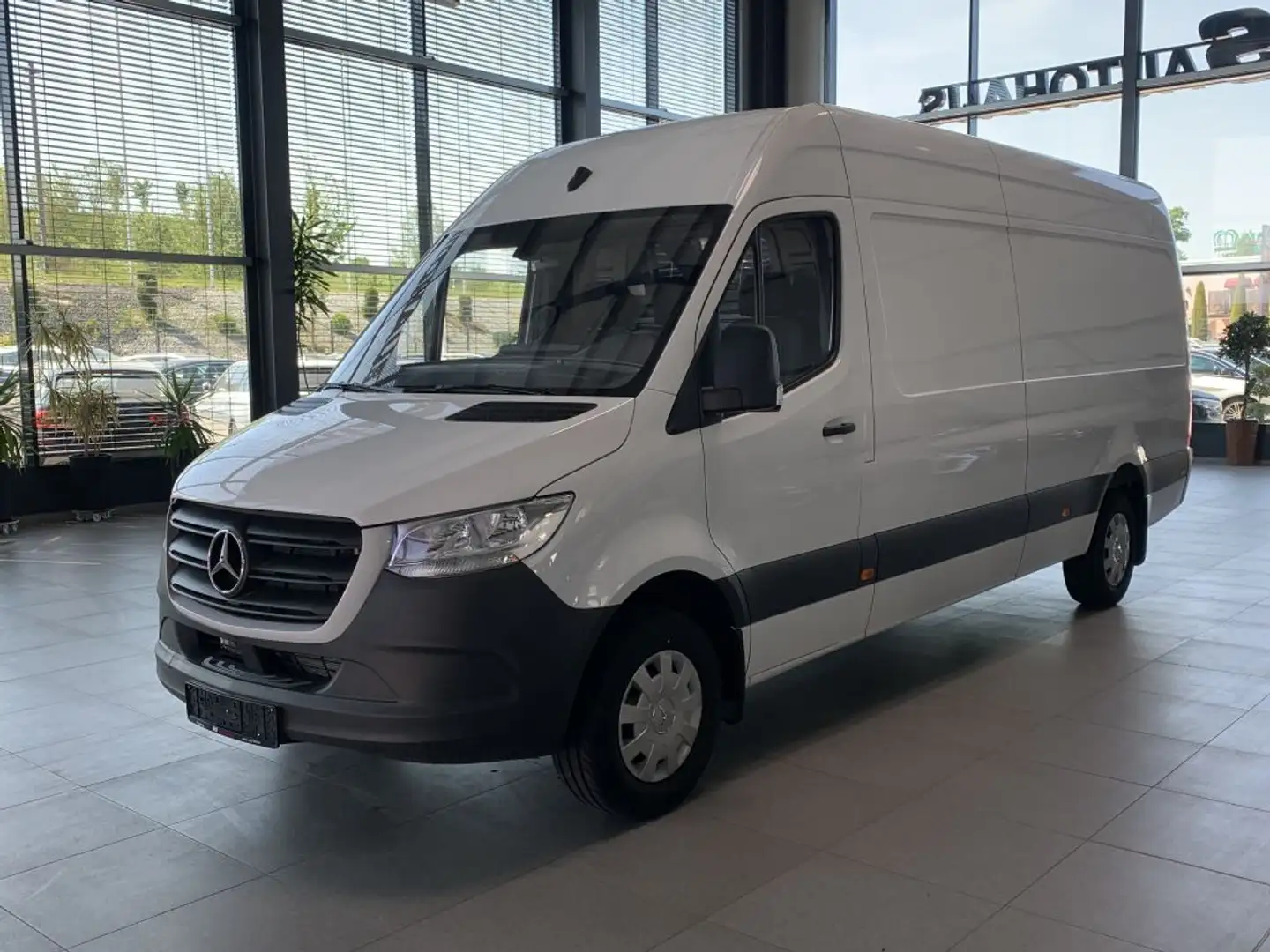 Mercedes-Benz Sprinter 317 CDI Lang HA 170 Kasten L3H2 3-S Klima Tempom - 2