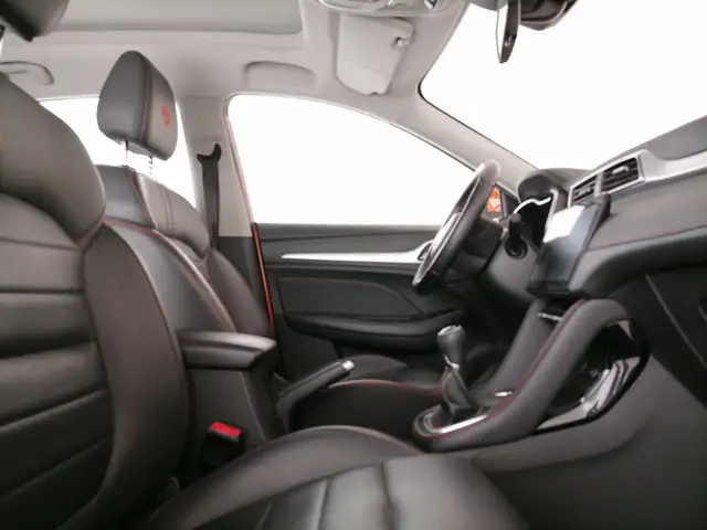 MG ZS view 4