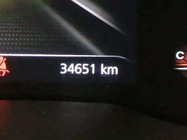 MG ZS view 23