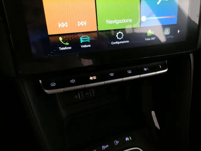 MG ZS view 11