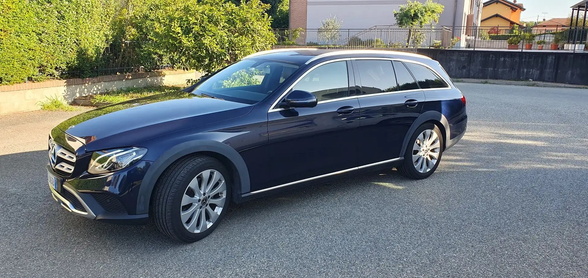 Mercedes-Benz E 220 SW All-Terrain d Business Sport 4matic auto - 1