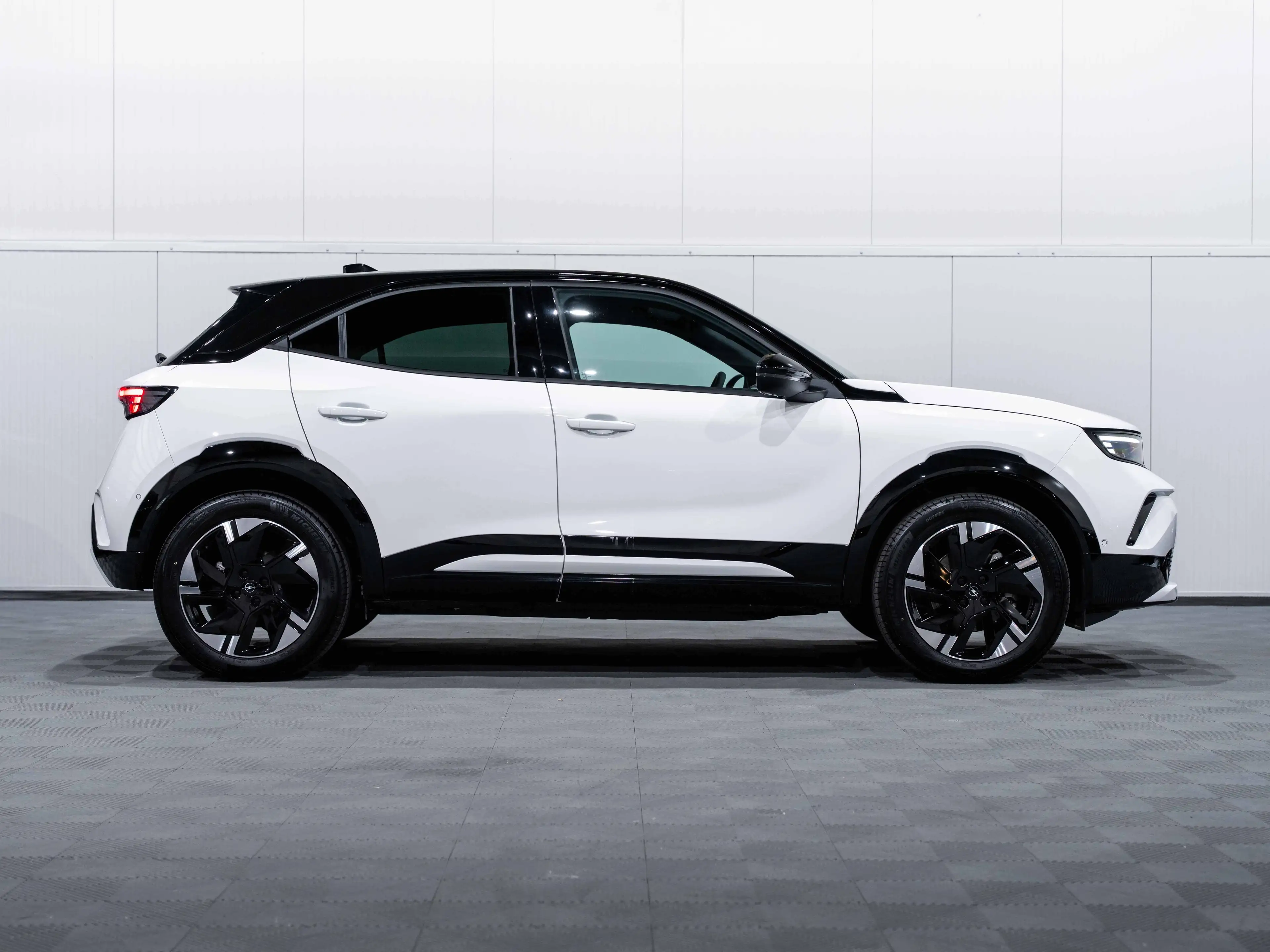Opel Mokka-E e-Mokka 54 kWh Ultimate Ultimate — photo 9