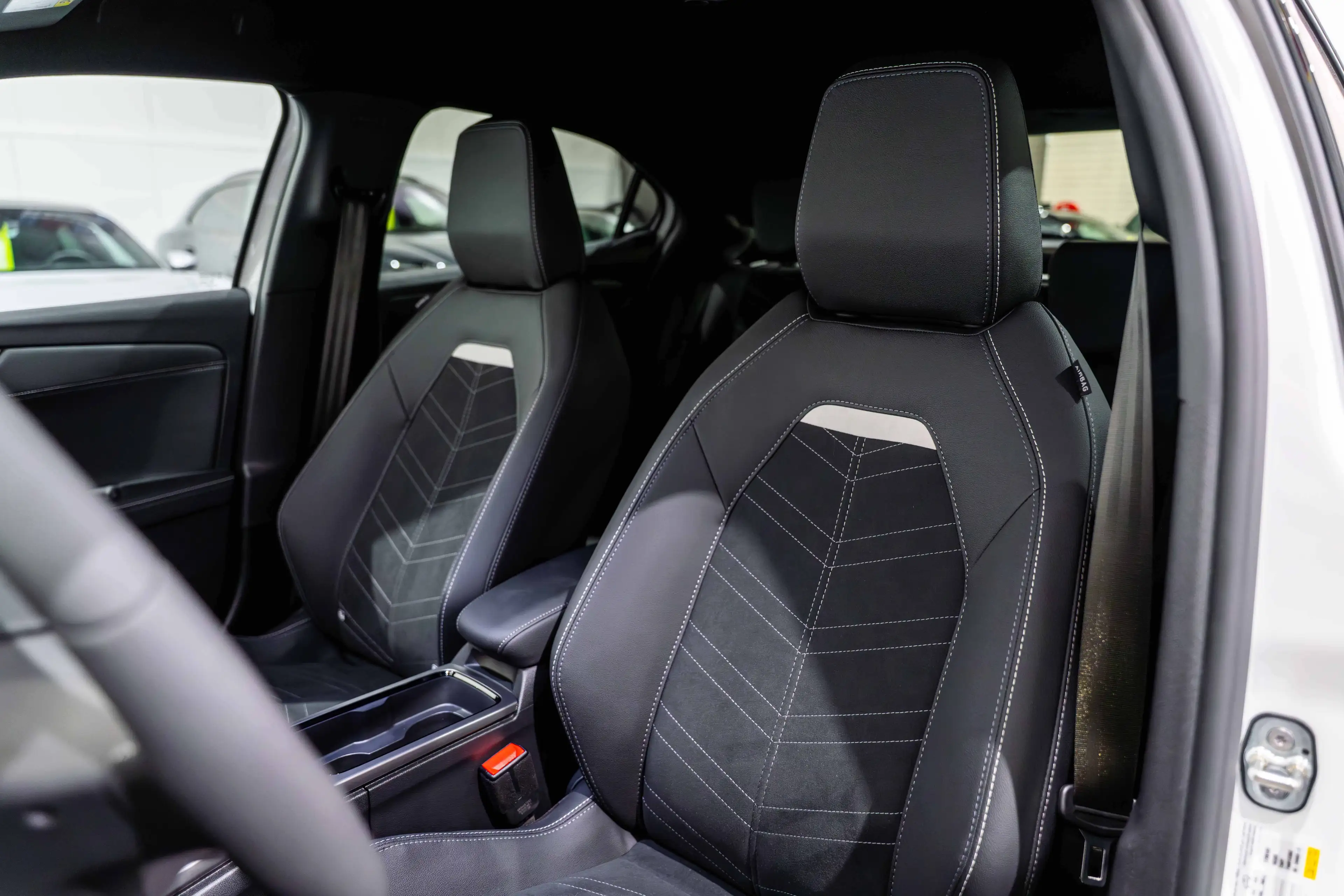 Opel Mokka-E e-Mokka 54 kWh Ultimate Ultimate — photo 15