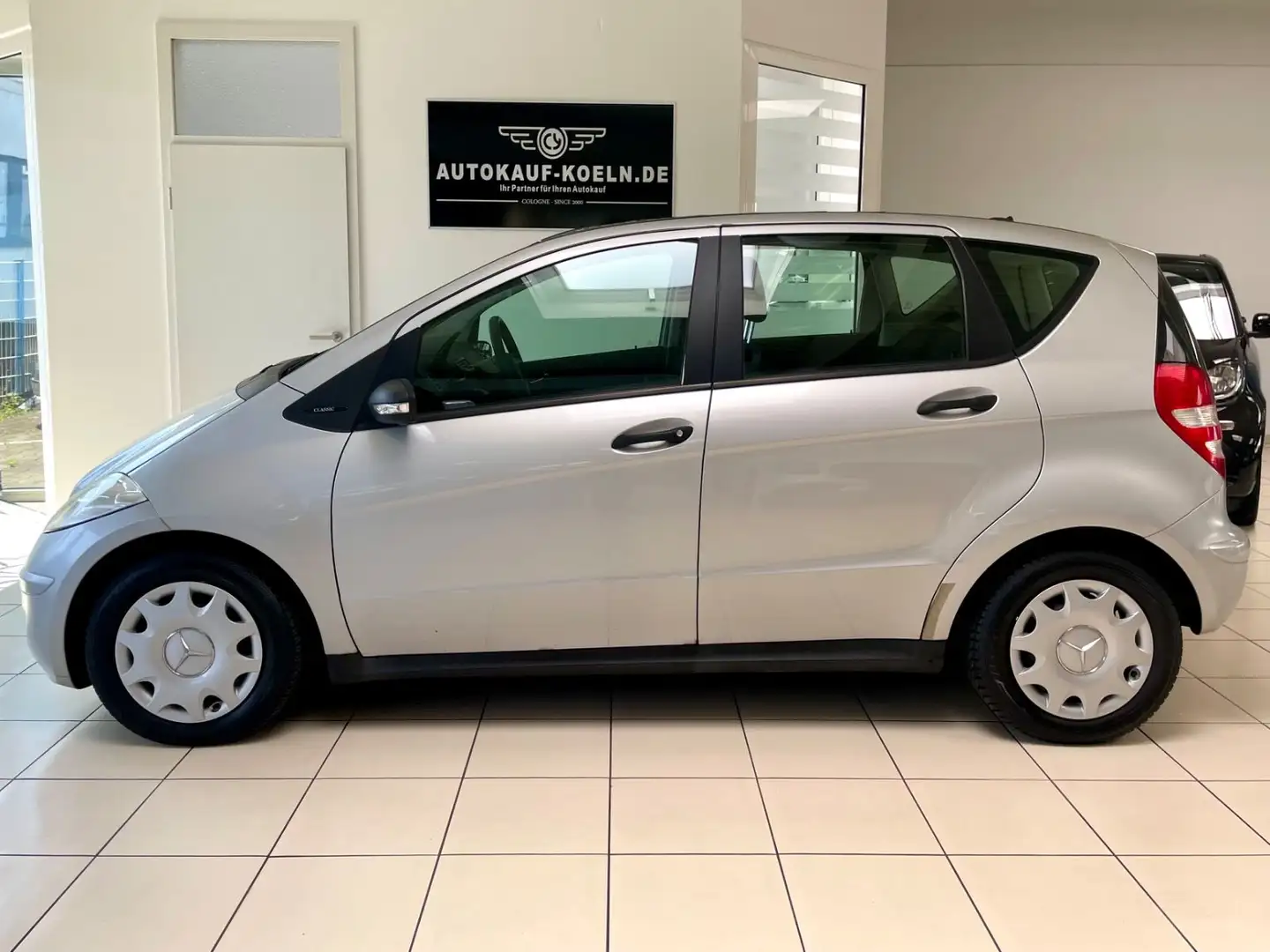 Mercedes-Benz A 150 Classic Automatik/Klima Silber - 2