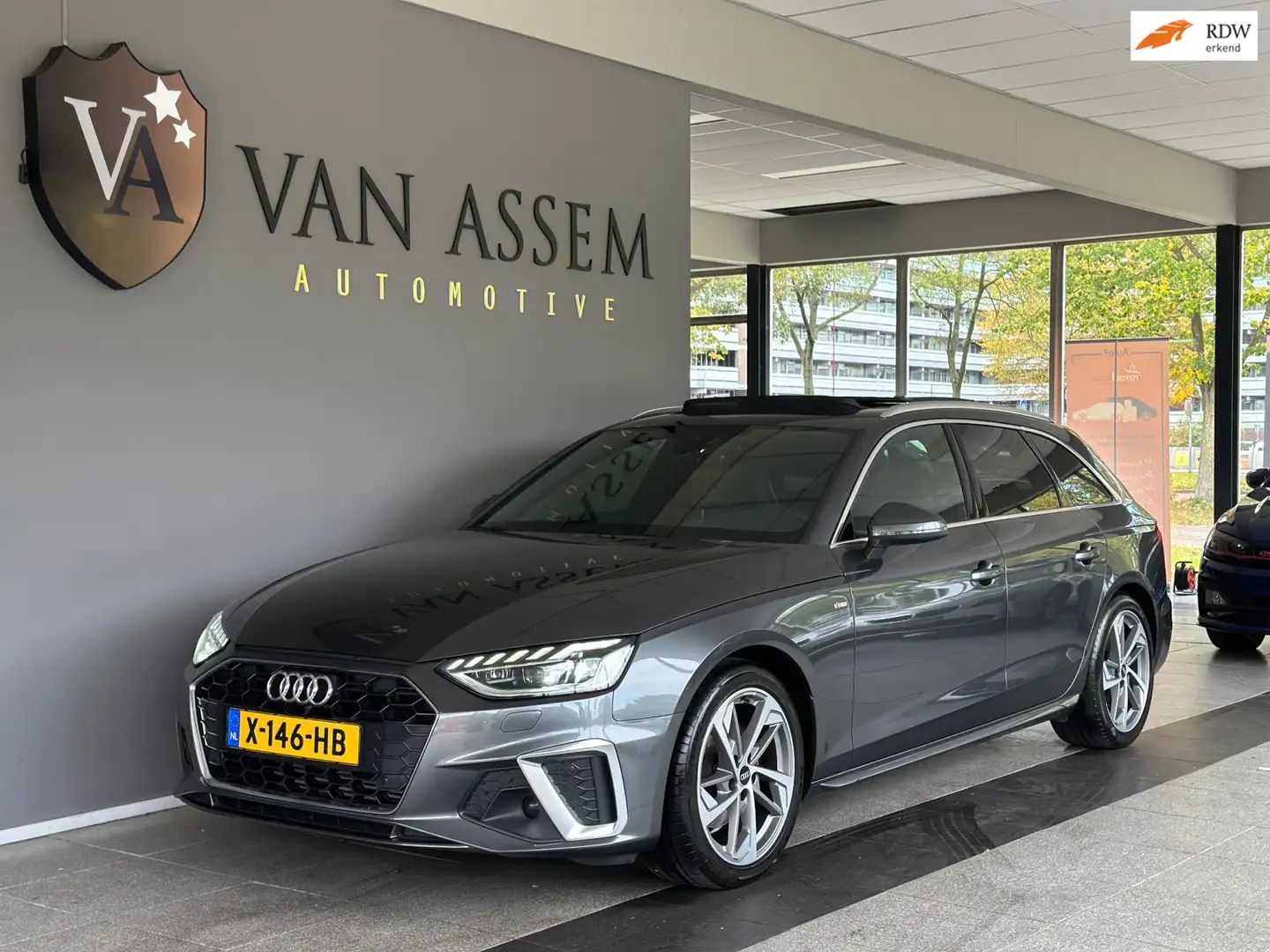 Audi A4 Avant 35 TFSI S edition|BTW|PANORAMA|STOELVERW Gris - 1