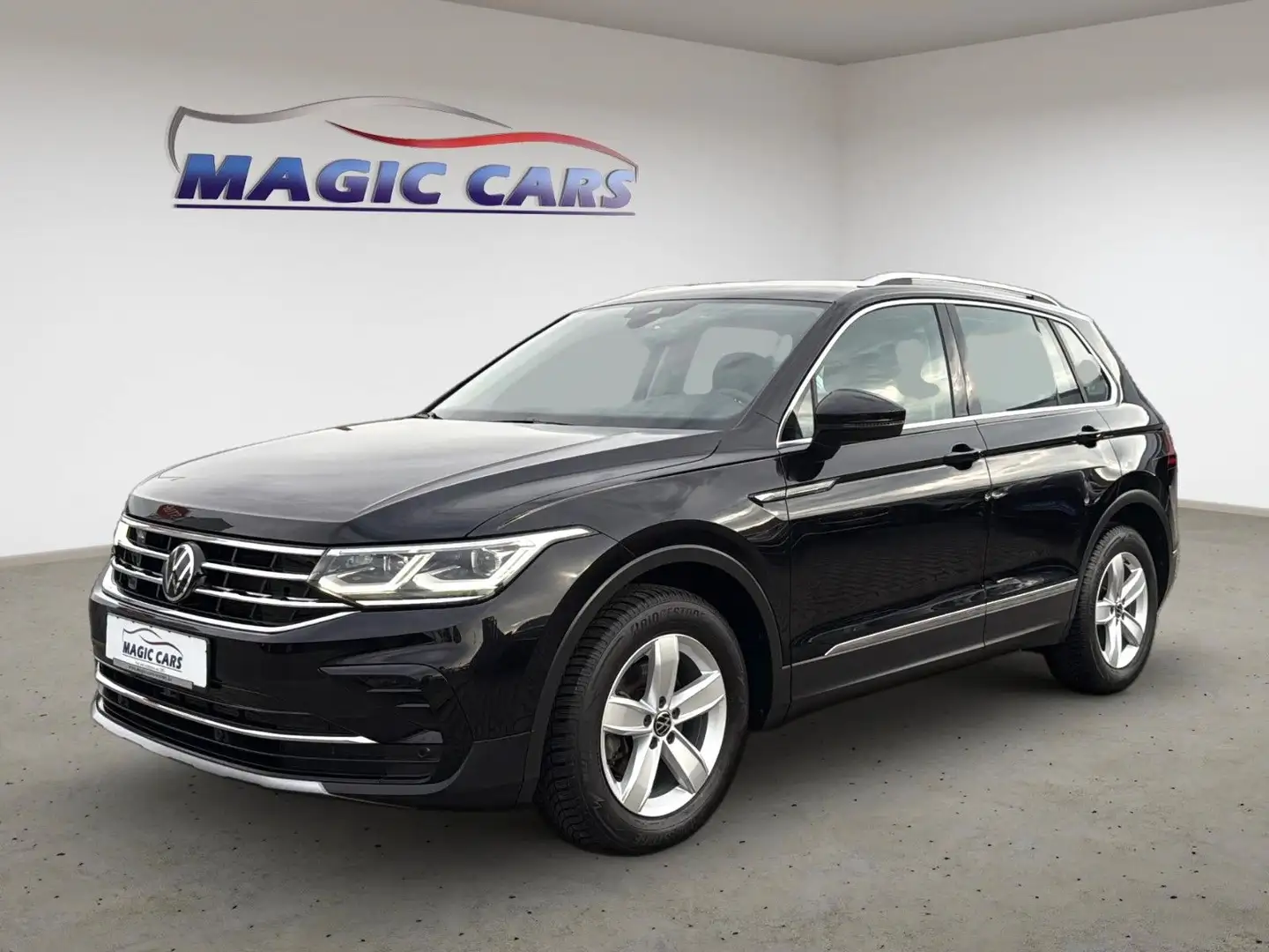Volkswagen Tiguan Elegance*AHK*Lenkradheiz.*Teilleder*LED* Noir - 1