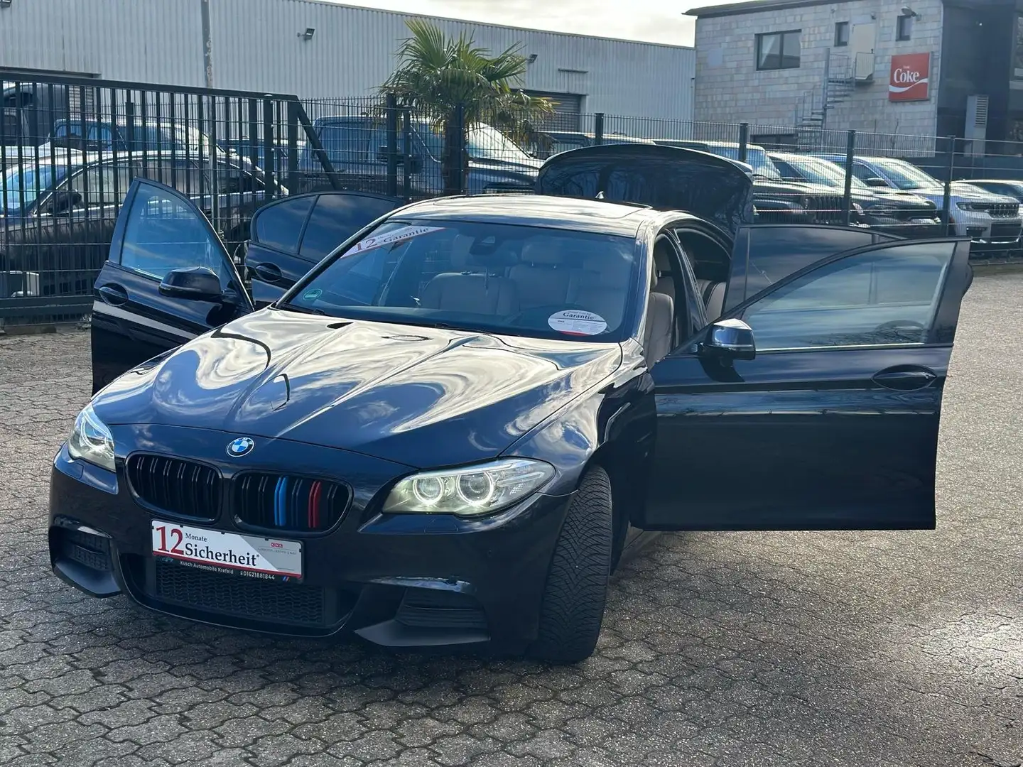 BMW 530 530d xDrive Aut.M-Paket /Bi-Xenon/Navi/Leder/Kamer Schwarz - 2