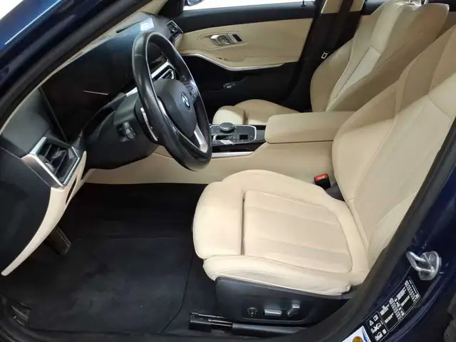 BMW 3 Series view 7