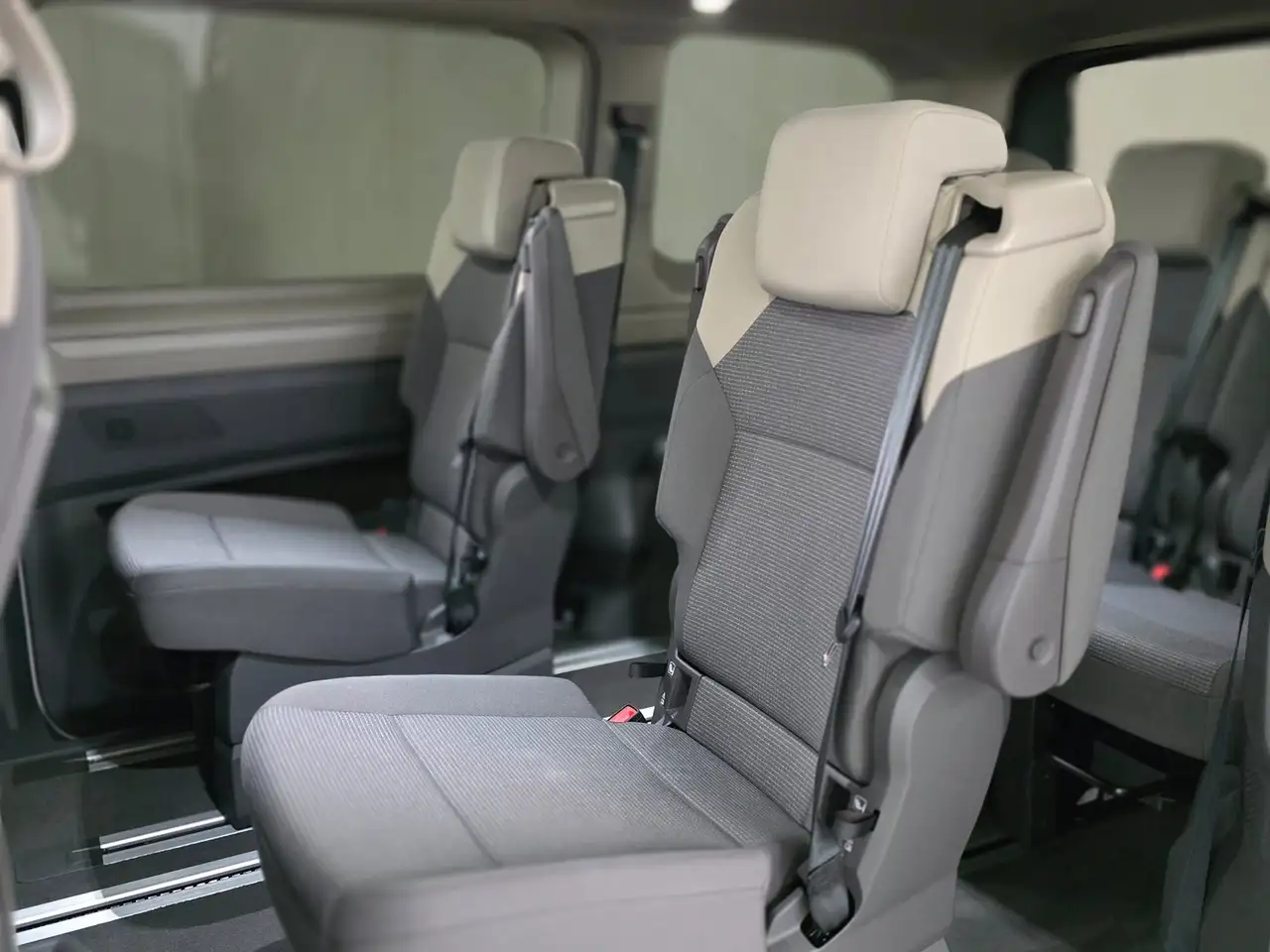 Volkswagen T7 Multivan 2026 — фото 12