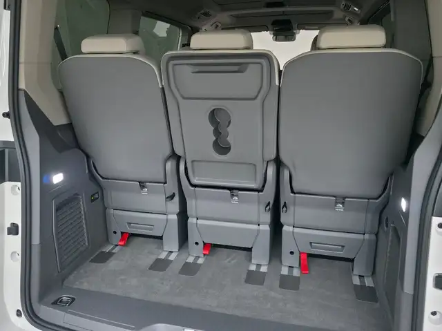 Volkswagen T7 Multivan VW T7 Multivan Business TDI Ansicht 8
