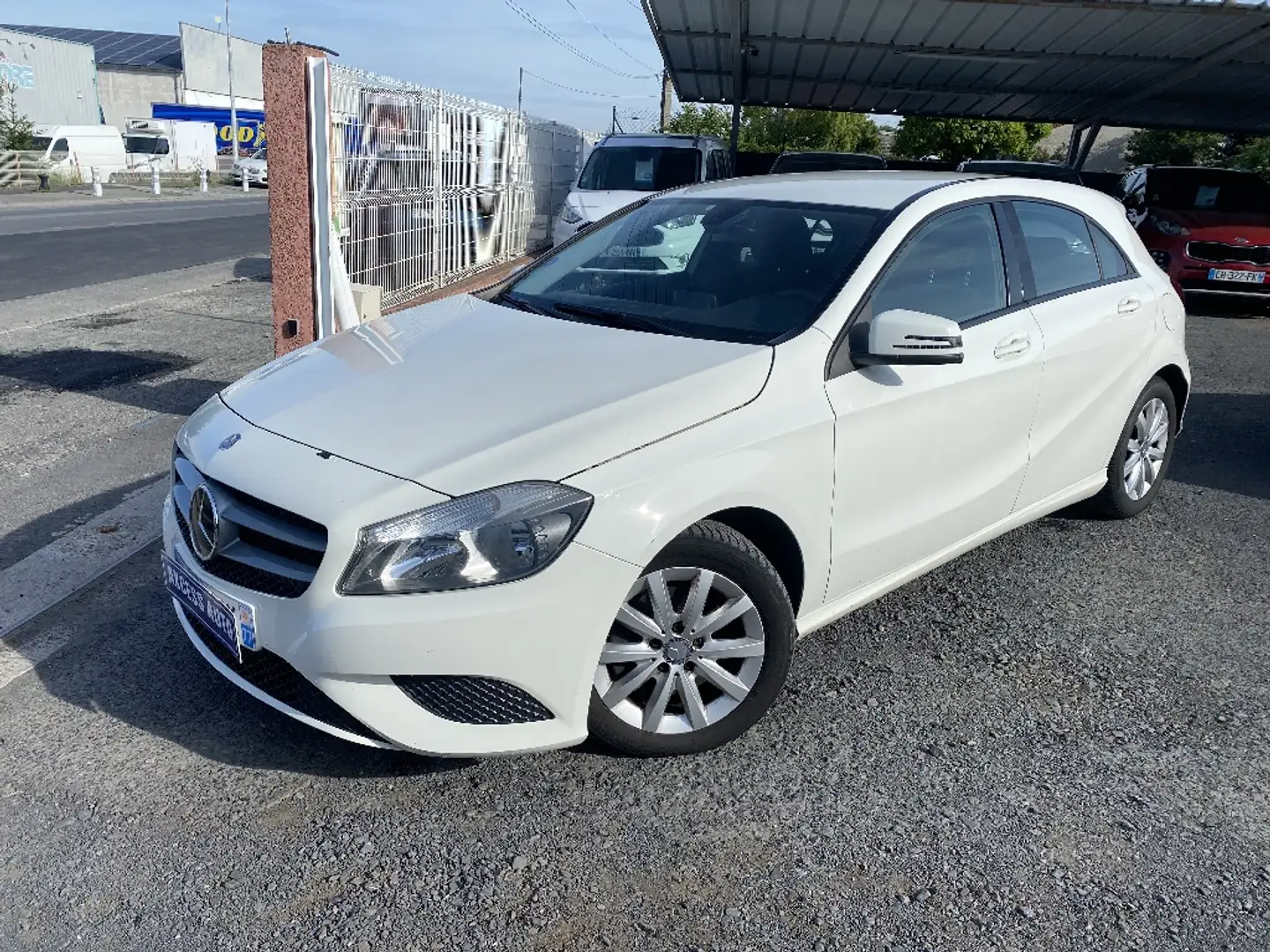 Mercedes-Benz A 180 180 BlueEFFICIENCY Intuition - 1