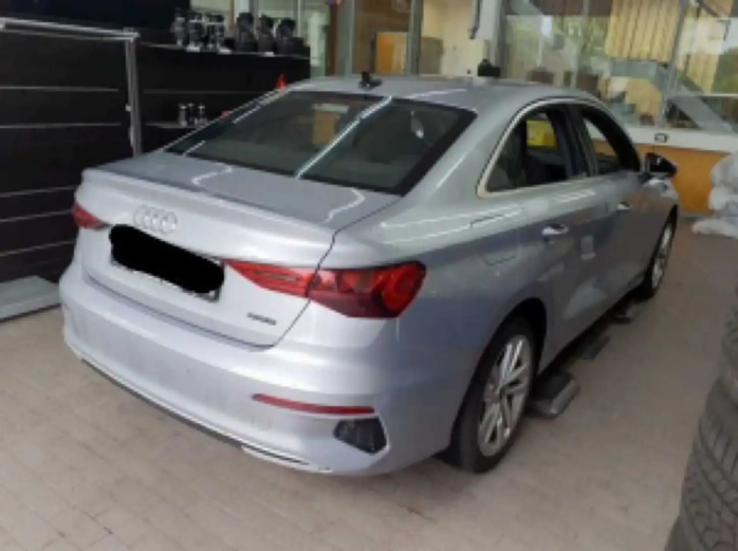 Audi A3 40 TFSI qu advanced  S tro*B&O*LED* Silber - 2