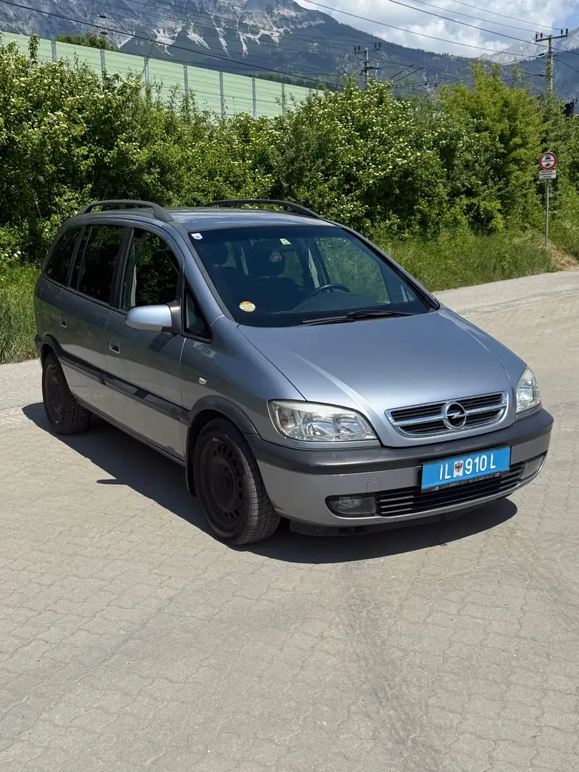 Opel Zafira - 2