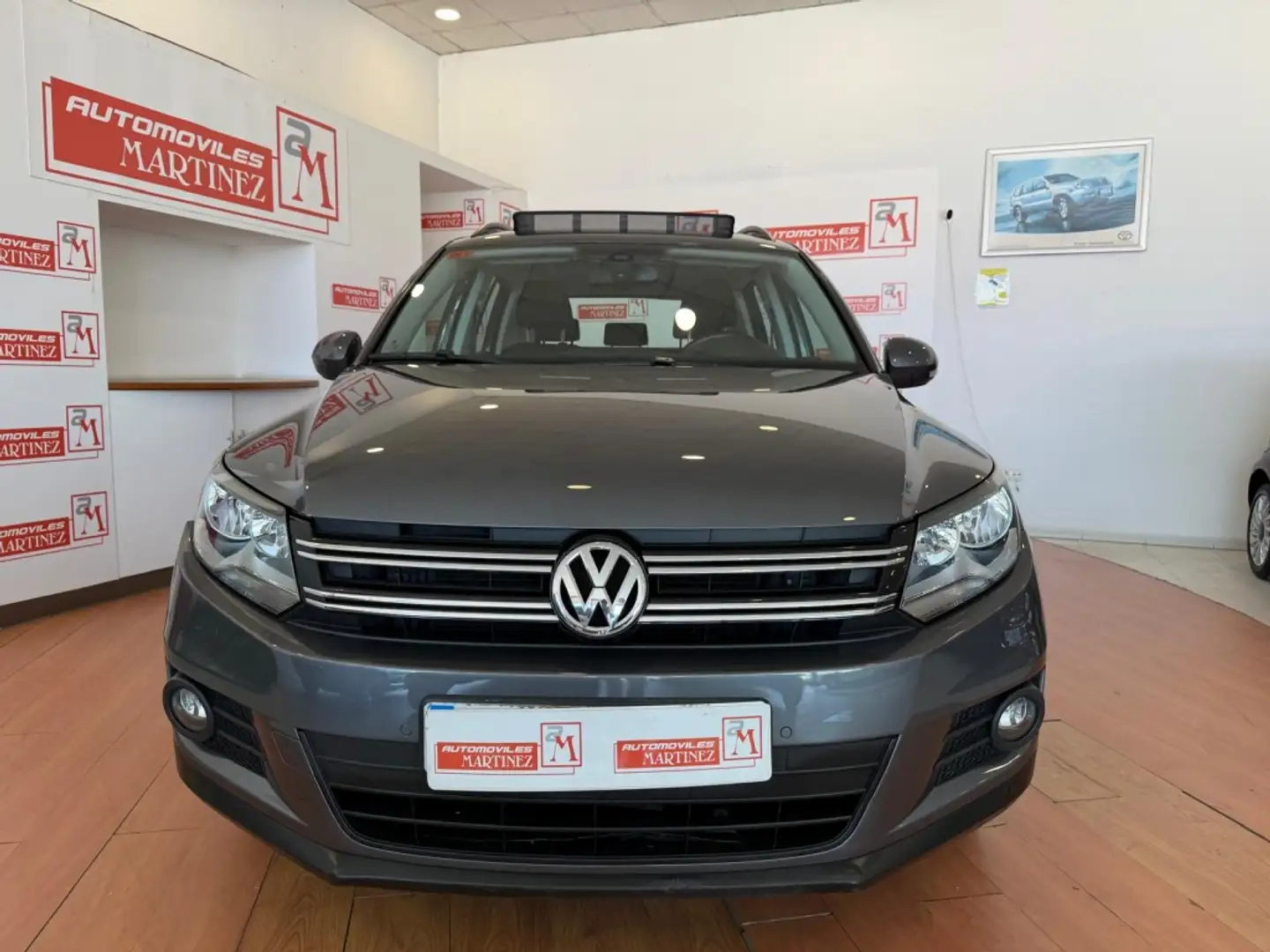 Volkswagen Tiguan 2.0TDI Advance 85kW Gris - 2