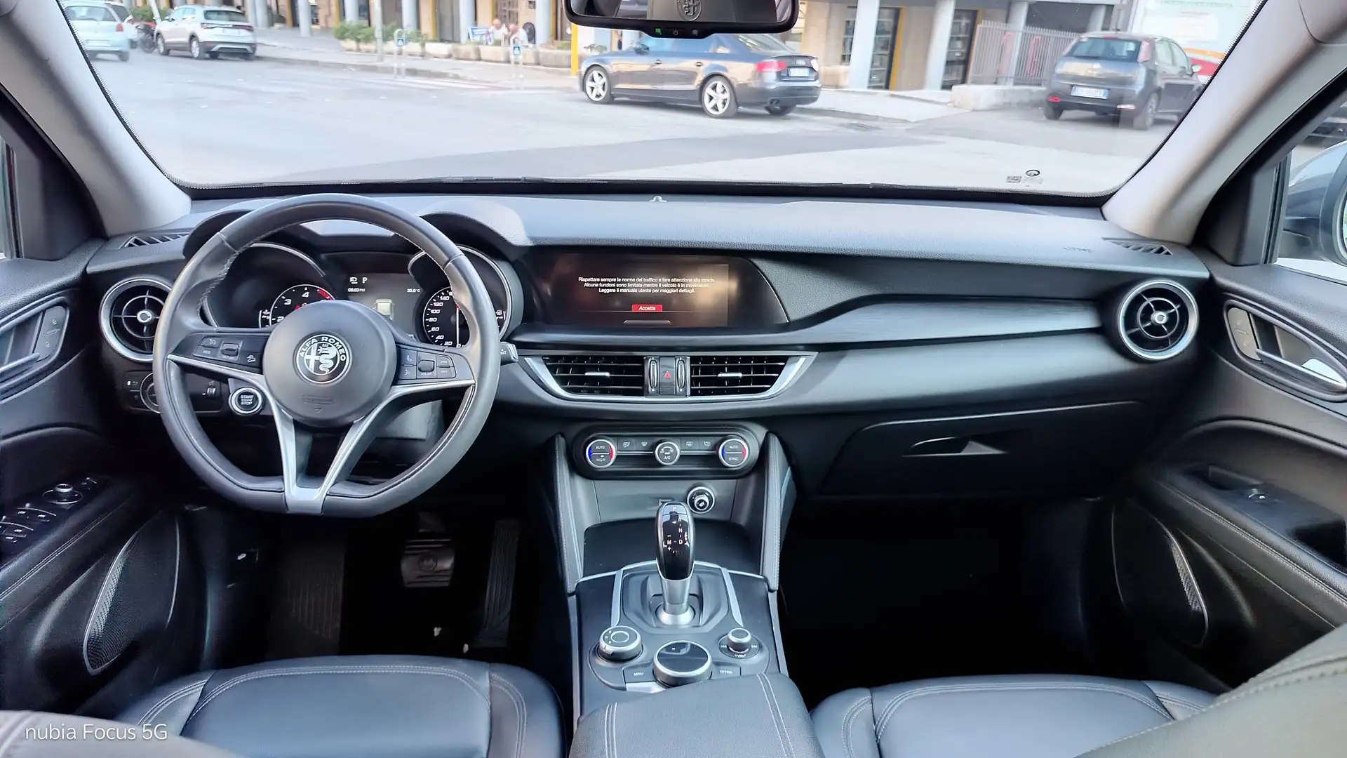 Alfa Romeo Stelvio Stelvio 2.2 t Executive rwd 180cv auto Grigio - 2