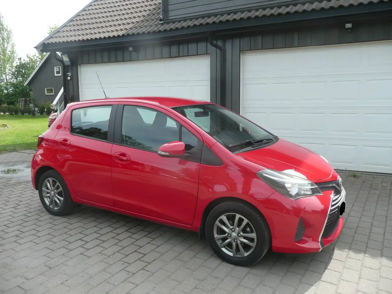 Toyota Yaris 1.3i Linea Sol A