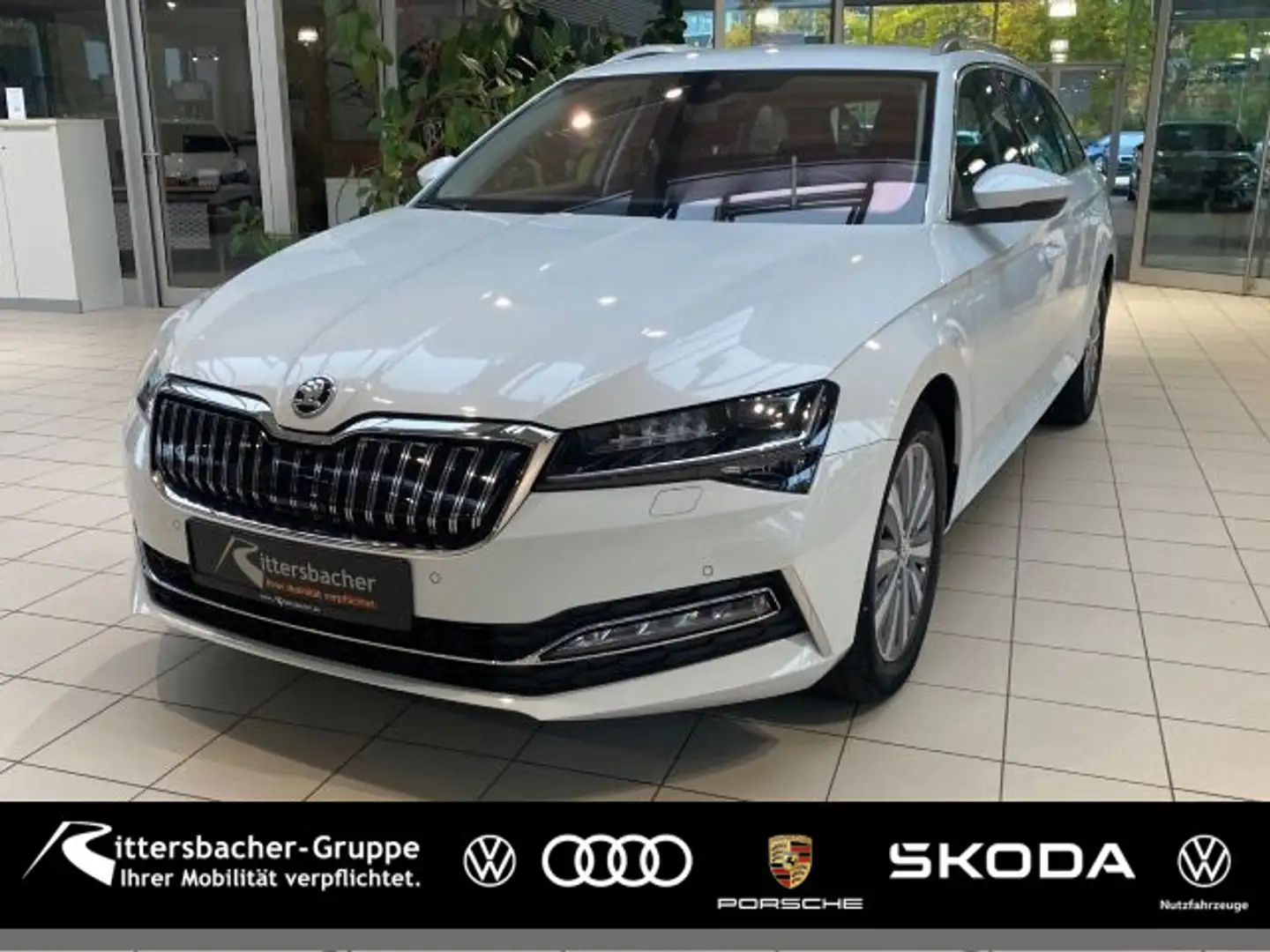 Skoda Superb Combi Style Hybrid 1.4 TSI DSG Navi PDC Weiß - 1