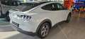 Ford Mustang Mach-E 76 kWh RWD Standard Range Blanc - thumbnail 4