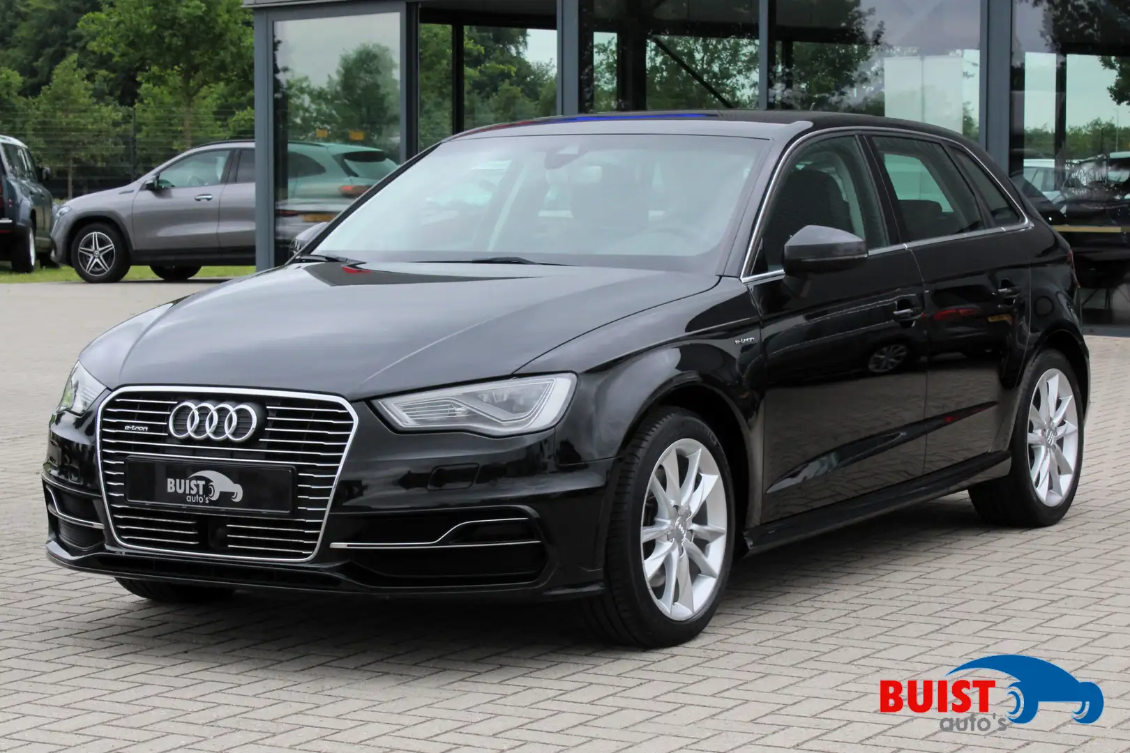 Audi A3 Sportback 1.4 e-tron Ambition Sport Edition LED KE Чорний - 1