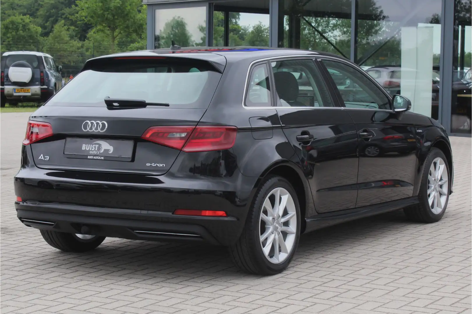 Audi A3 Sportback 1.4 e-tron Ambition Sport Edition LED KE Чорний - 2