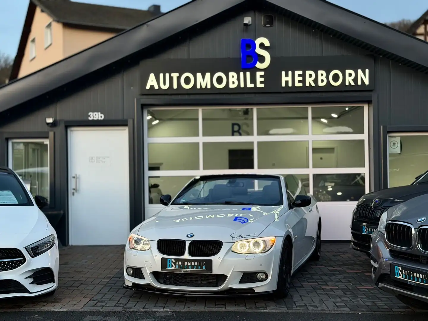 BMW 330 d Cabrio/Edition M Sport/Aut./Leder/Bi-Xen. Weiß - 2