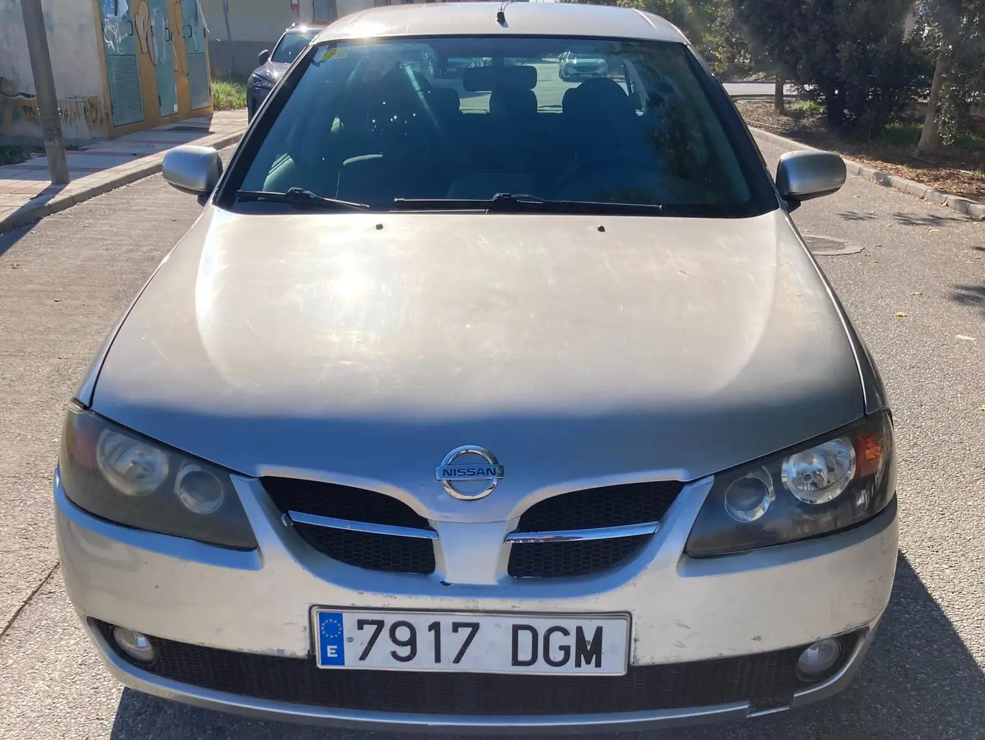 Nissan Almera Almera 2.2dCI Visia Visia Srebrny - 1