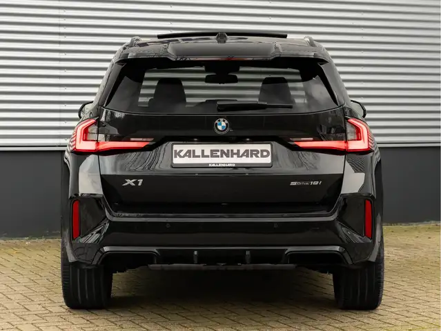 BMW X1 view 6