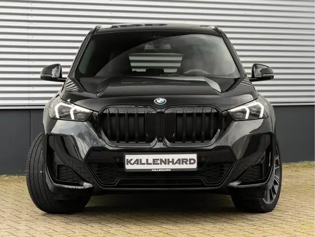 BMW X1 view 5