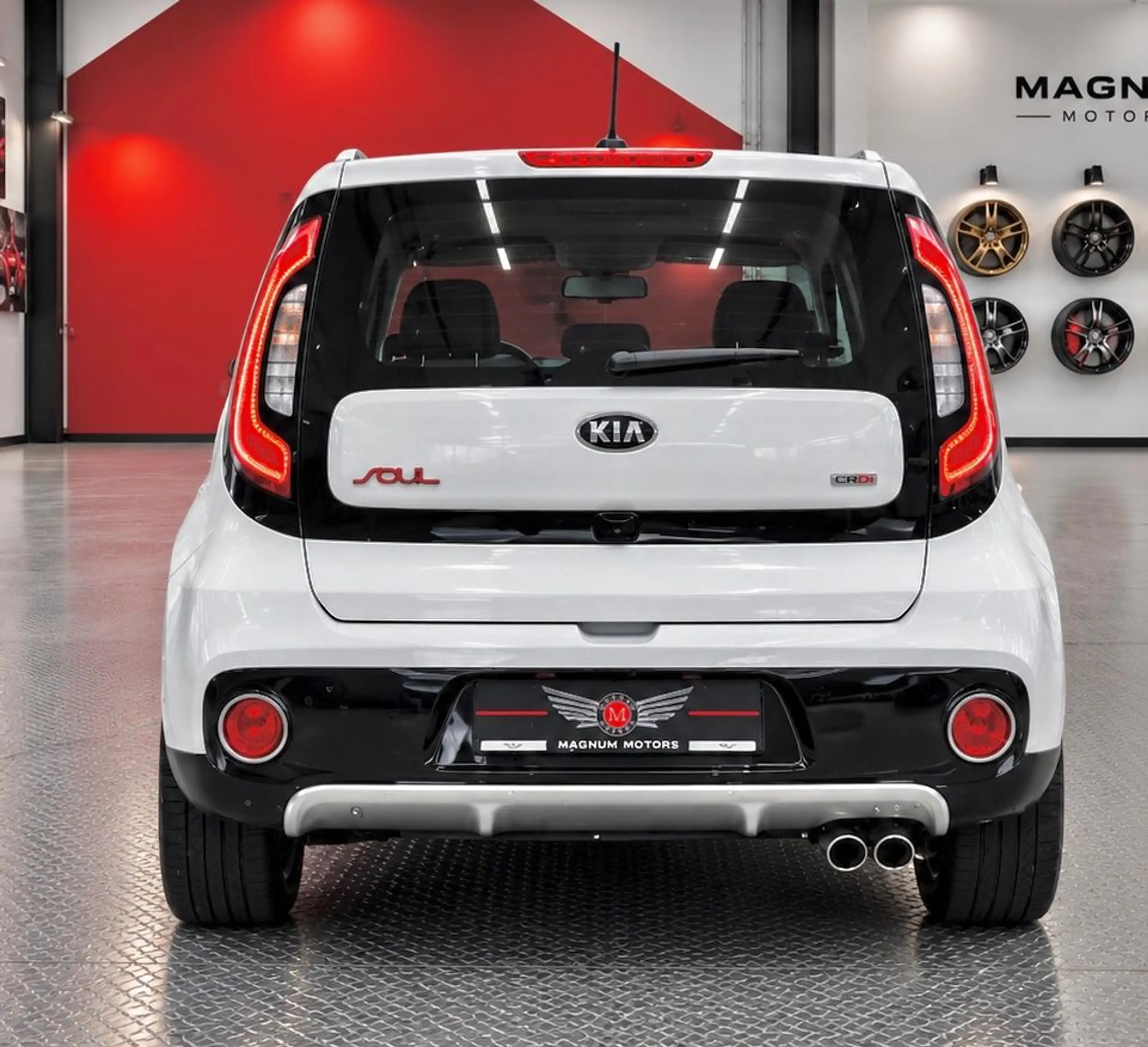 Kia Soul SOUL 1.6 TGDi TURBO *Aut.*Navi*Bi-Xenon*R-Cam* — photo 8