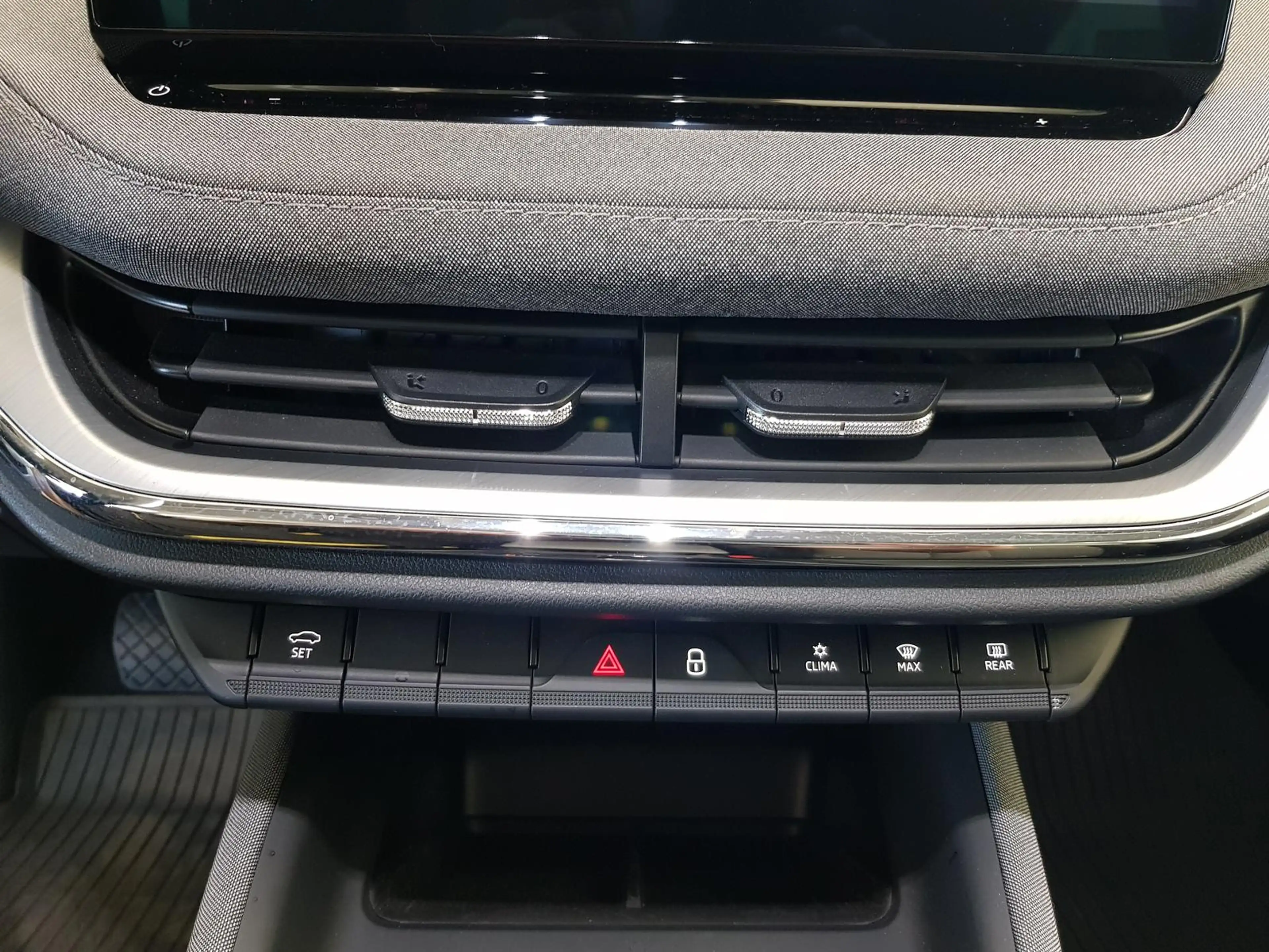 Skoda Enyaq iV60 Navi Sitzheiz. AHK Wä-Pumpe PDC ACC — photo 13