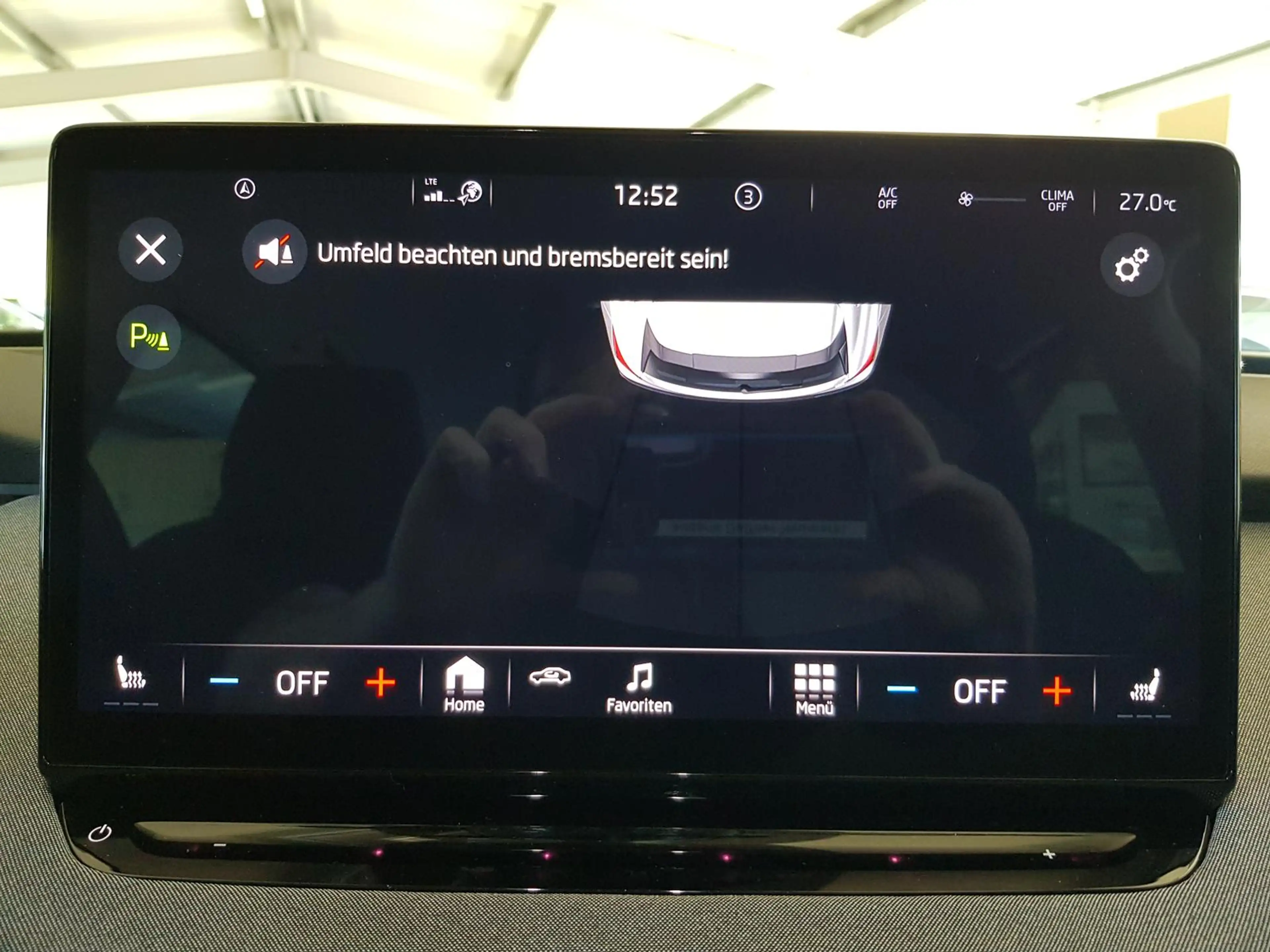 Skoda Enyaq iV60 Navi Sitzheiz. AHK Wä-Pumpe PDC ACC — photo 11